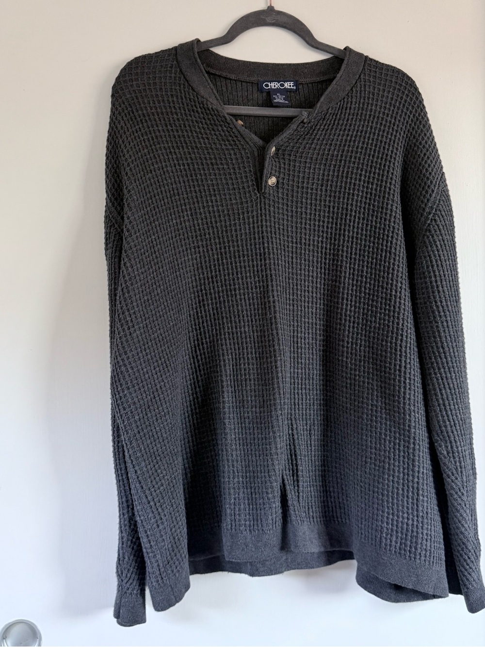 Black Waffle-Knit Henley Pull Over | XL
